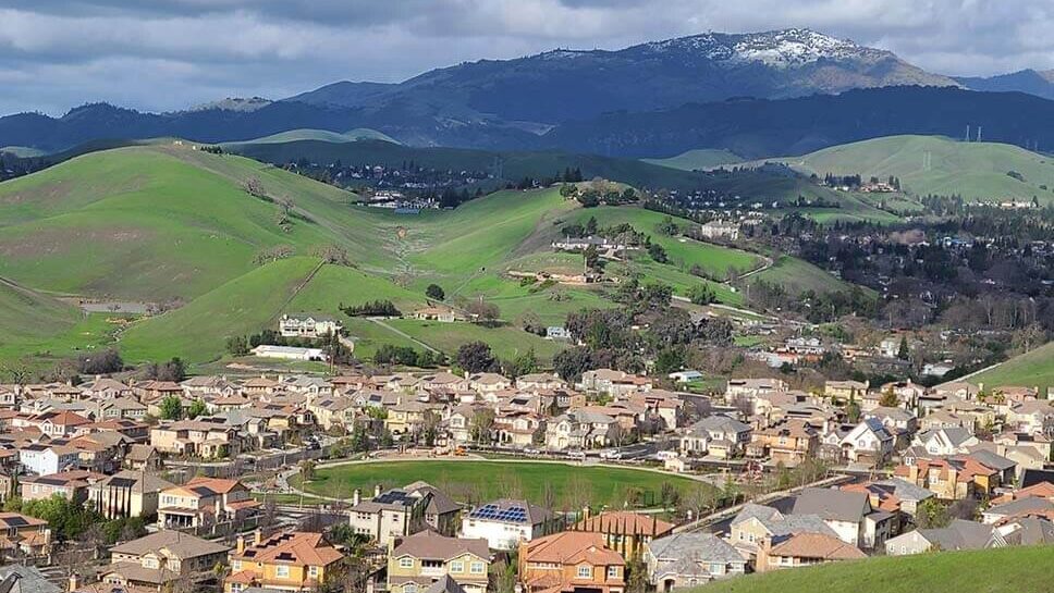 Arcadia Home Care assistance for families in the Tri-Valley area of Livermore, Pleasanton and San Ramon helps our older adults to safely age in place in their own homes adjacent to our rolling hills, vineyards and views of Mt. Diablo. 

